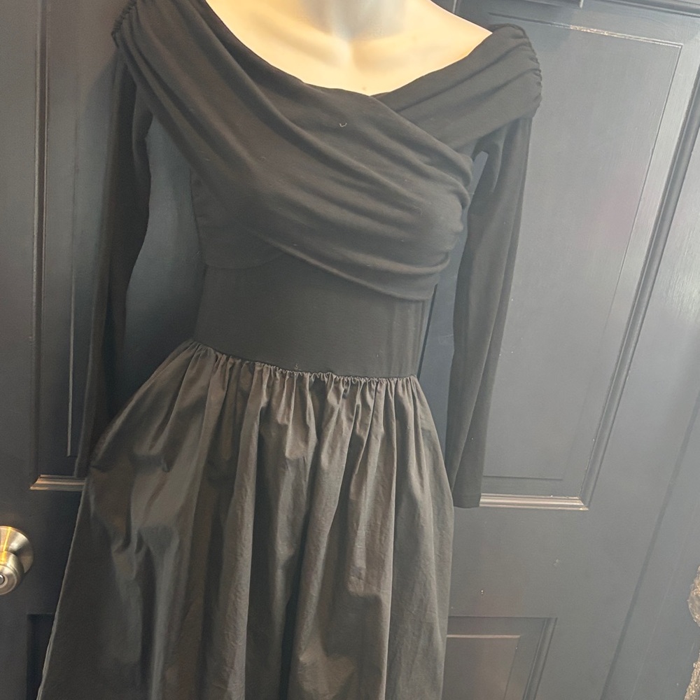 Black Long-Sleeve Draped Neck A-Line Dress - Picture 6 of 11